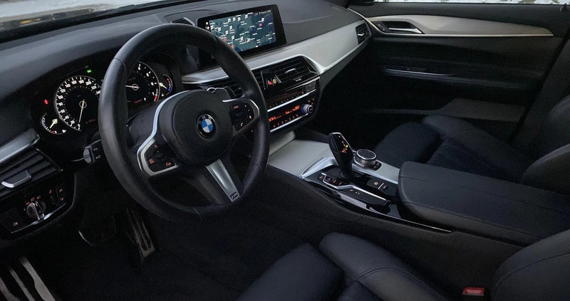 BMW 6GT cena 174900 przebieg: 104466, rok produkcji 2019 z Police małe 211